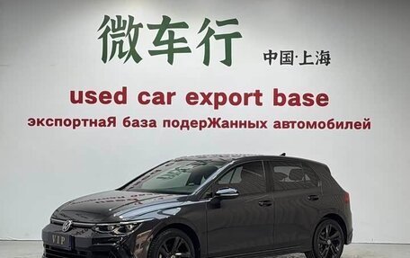Volkswagen Golf VIII, 2022 год, 2 070 000 рублей, 1 фотография