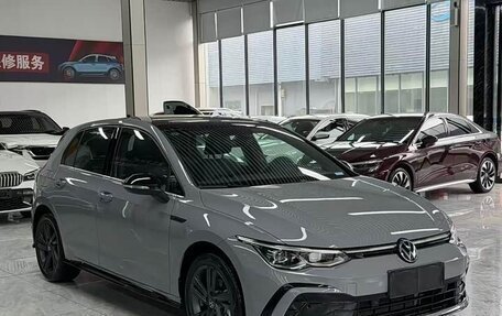 Volkswagen Golf VIII, 2022 год, 1 990 000 рублей, 1 фотография