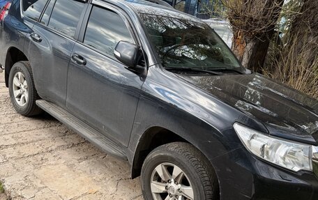Toyota Land Cruiser Prado 150 рестайлинг 2, 2019 год, 4 000 000 рублей, 11 фотография