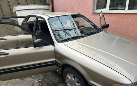 Mitsubishi Galant VIII, 1988 год, 280 000 рублей, 2 фотография