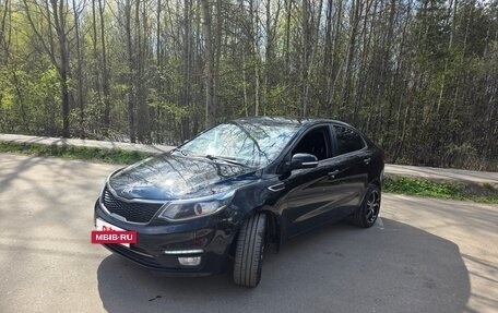 KIA Rio III рестайлинг, 2015 год, 990 000 рублей, 3 фотография