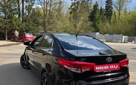 KIA Rio III рестайлинг, 2015 год, 990 000 рублей, 12 фотография