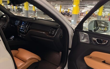 Volvo XC60 II, 2021 год, 5 625 000 рублей, 6 фотография