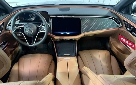 Mercedes-Benz E-Класс, 2025 год, 7 880 000 рублей, 2 фотография
