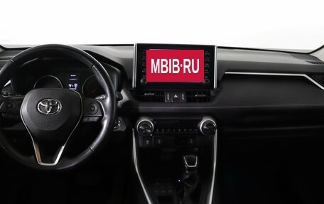 Toyota RAV4, 2020 год, 3 499 990 рублей, 13 фотография