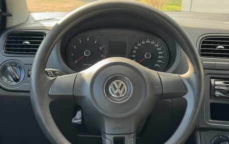 Volkswagen Polo VI (EU Market), 2011 год, 679 999 рублей, 7 фотография