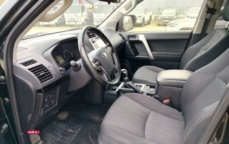 Toyota Land Cruiser Prado 150 рестайлинг 2, 2017 год, 4 600 000 рублей, 6 фотография