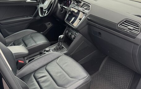 Volkswagen Tiguan II, 2018 год, 2 500 000 рублей, 6 фотография