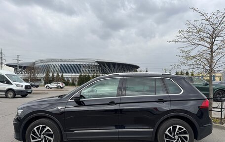 Volkswagen Tiguan II, 2018 год, 2 500 000 рублей, 9 фотография