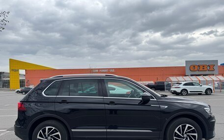 Volkswagen Tiguan II, 2018 год, 2 500 000 рублей, 11 фотография