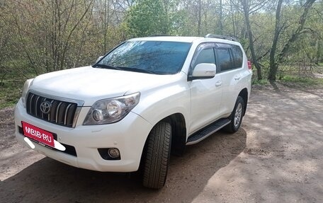 Toyota Land Cruiser Prado 150 рестайлинг 2, 2013 год, 2 800 000 рублей, 2 фотография