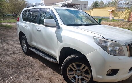 Toyota Land Cruiser Prado 150 рестайлинг 2, 2013 год, 2 800 000 рублей, 10 фотография