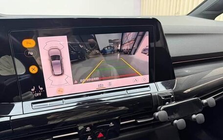 Volkswagen Golf VIII, 2022 год, 2 070 000 рублей, 19 фотография