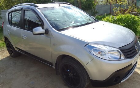 Renault Sandero I, 2013 год, 650 000 рублей, 3 фотография