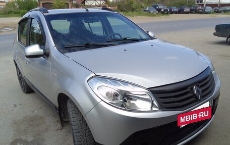 Renault Sandero I, 2013 год, 650 000 рублей, 10 фотография