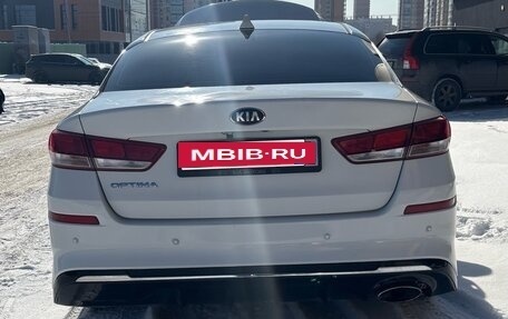 KIA Optima IV, 2019 год, 2 500 000 рублей, 8 фотография