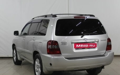 Toyota Highlander III, 2005 год, 1 050 000 рублей, 11 фотография