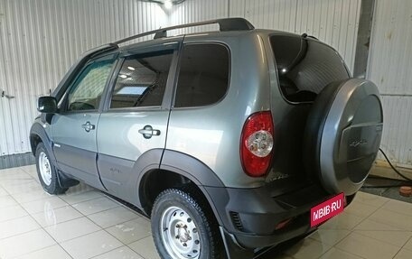 Chevrolet Niva I рестайлинг, 2018 год, 849 000 рублей, 5 фотография