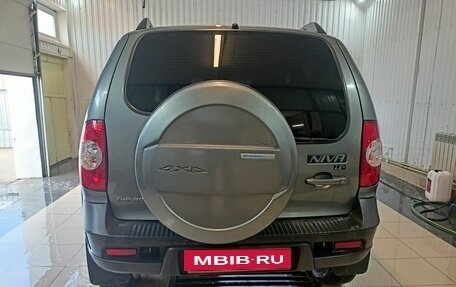 Chevrolet Niva I рестайлинг, 2018 год, 849 000 рублей, 6 фотография