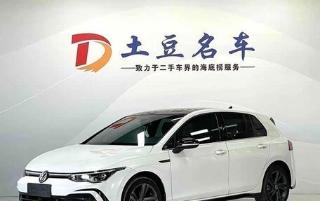 Volkswagen Golf VIII, 2023 год, 2 020 000 рублей, 1 фотография