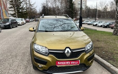 Renault Sandero II рестайлинг, 2015 год, 850 000 рублей, 1 фотография