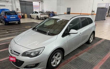 Opel Astra J, 2013 год, 899 000 рублей, 1 фотография
