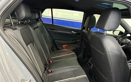 Volkswagen Golf VIII, 2023 год, 2 120 000 рублей, 19 фотография
