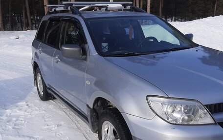 Mitsubishi Outlander III рестайлинг 3, 2006 год, 750 000 рублей, 5 фотография