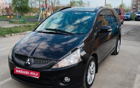 Mitsubishi Grandis, 2008 год, 800 000 рублей, 3 фотография