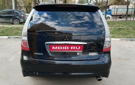Mitsubishi Grandis, 2008 год, 800 000 рублей, 7 фотография