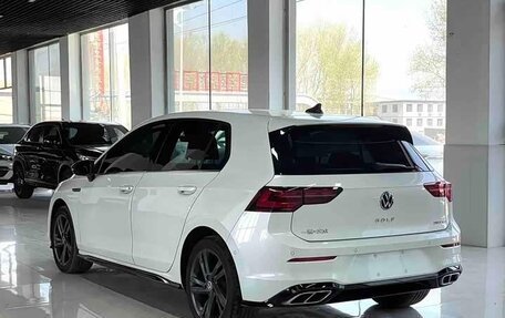 Volkswagen Golf VIII, 2023 год, 2 020 000 рублей, 3 фотография