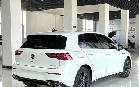 Volkswagen Golf VIII, 2023 год, 2 020 000 рублей, 4 фотография