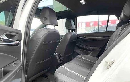 Volkswagen Golf VIII, 2023 год, 2 020 000 рублей, 14 фотография