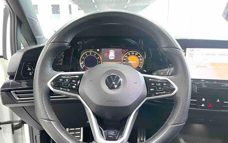 Volkswagen Golf VIII, 2023 год, 2 020 000 рублей, 8 фотография