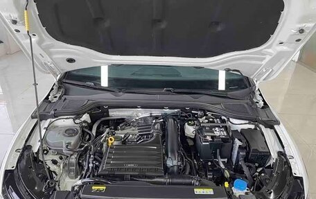 Volkswagen Golf VIII, 2023 год, 2 020 000 рублей, 18 фотография