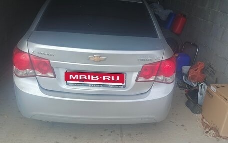 Chevrolet Cruze II, 2010 год, 600 000 рублей, 2 фотография