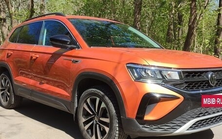 Volkswagen Taos, 2021 год, 2 400 000 рублей, 2 фотография