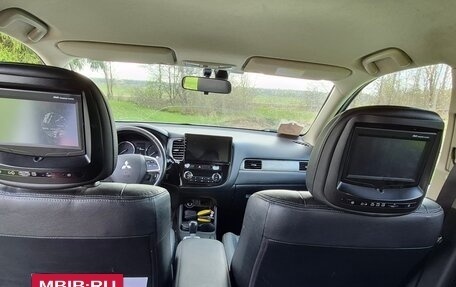 Mitsubishi Outlander III рестайлинг 3, 2012 год, 1 200 000 рублей, 8 фотография