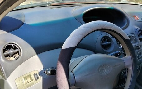 Toyota Yaris I рестайлинг, 2003 год, 350 000 рублей, 10 фотография