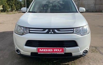Mitsubishi Outlander III рестайлинг 3, 2013 год, 1 400 000 рублей, 1 фотография
