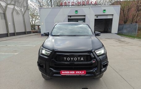 Toyota Hilux VIII, 2022 год, 6 500 000 рублей, 1 фотография