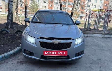 Chevrolet Cruze II, 2010 год, 650 000 рублей, 1 фотография