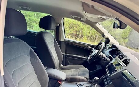 Volkswagen Tiguan II, 2018 год, 3 500 000 рублей, 11 фотография