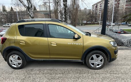 Renault Sandero II рестайлинг, 2015 год, 850 000 рублей, 3 фотография