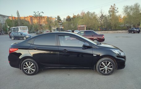 Hyundai Solaris II рестайлинг, 2012 год, 650 000 рублей, 5 фотография