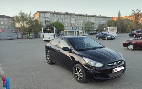 Hyundai Solaris II рестайлинг, 2012 год, 650 000 рублей, 4 фотография