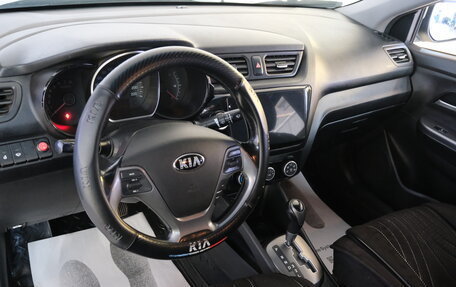 KIA Rio III рестайлинг, 2016 год, 999 000 рублей, 10 фотография