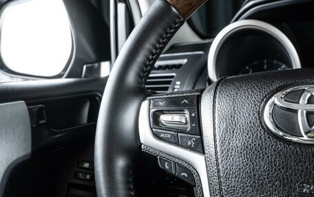 Toyota Land Cruiser Prado 150 рестайлинг 2, 2011 год, 3 500 000 рублей, 18 фотография