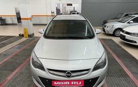 Opel Astra J, 2013 год, 899 000 рублей, 3 фотография