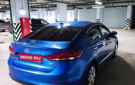 Hyundai Elantra VI рестайлинг, 2016 год, 1 050 000 рублей, 4 фотография